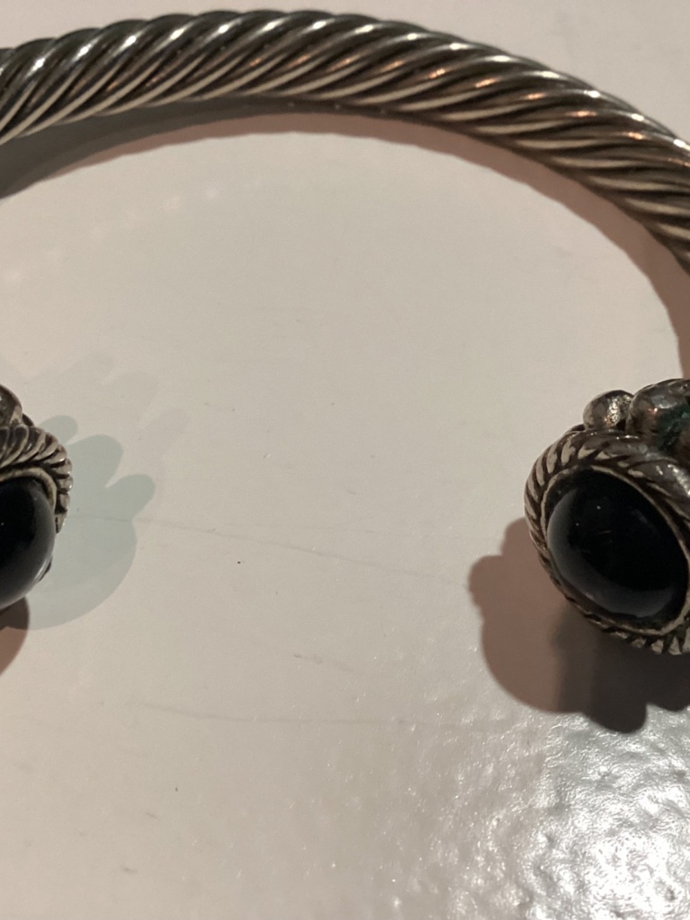 TWISTED CABLE. CUFF DAVID YURMAN STYLE. BLACK DETAILS SILVER TONE - Picture 6 of 9